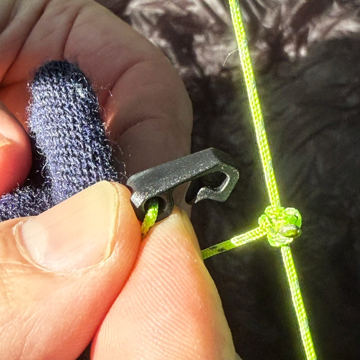 One of AeroDry’s four adjustable hook lines positioned on the main line.